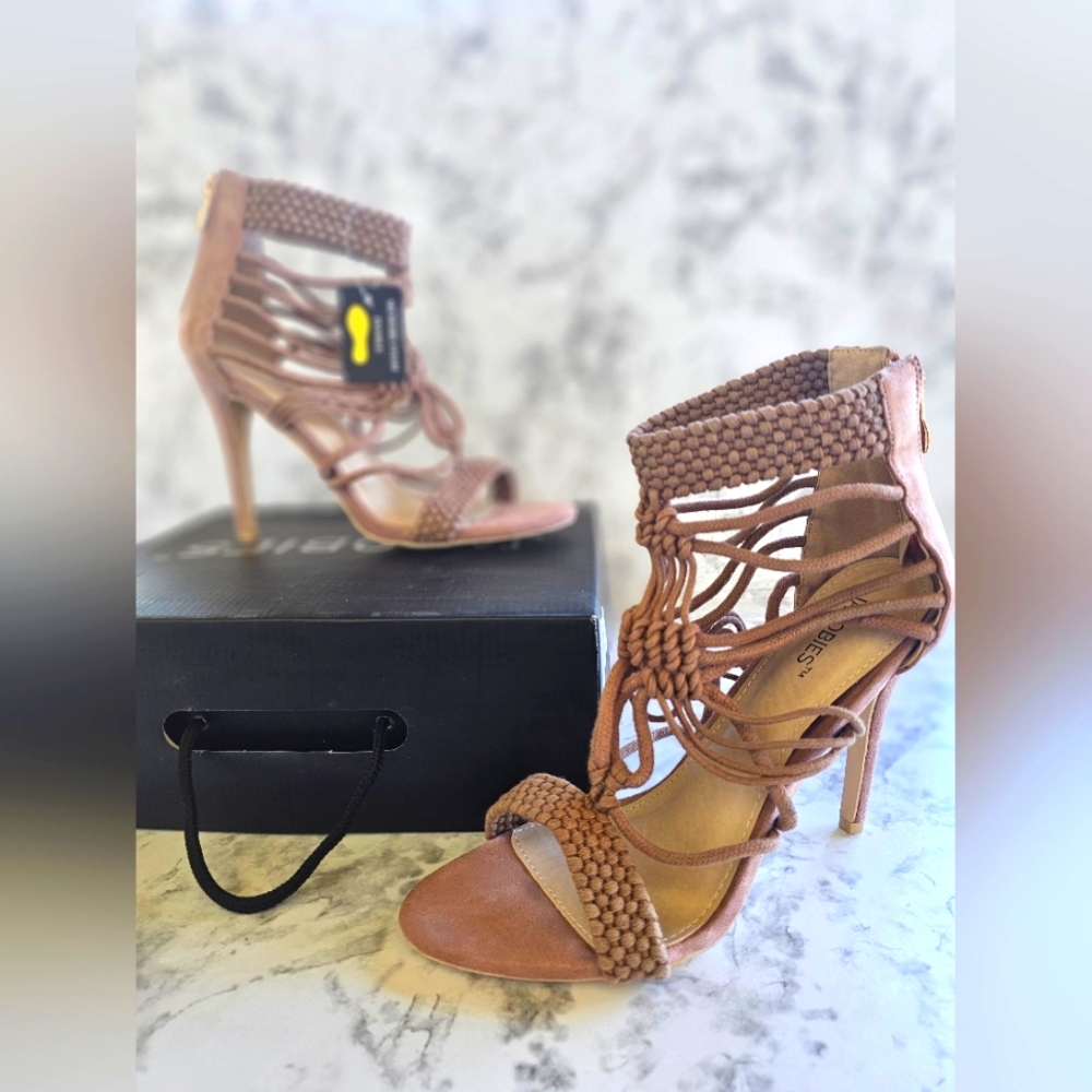 NEW Muave Crocheted Heels